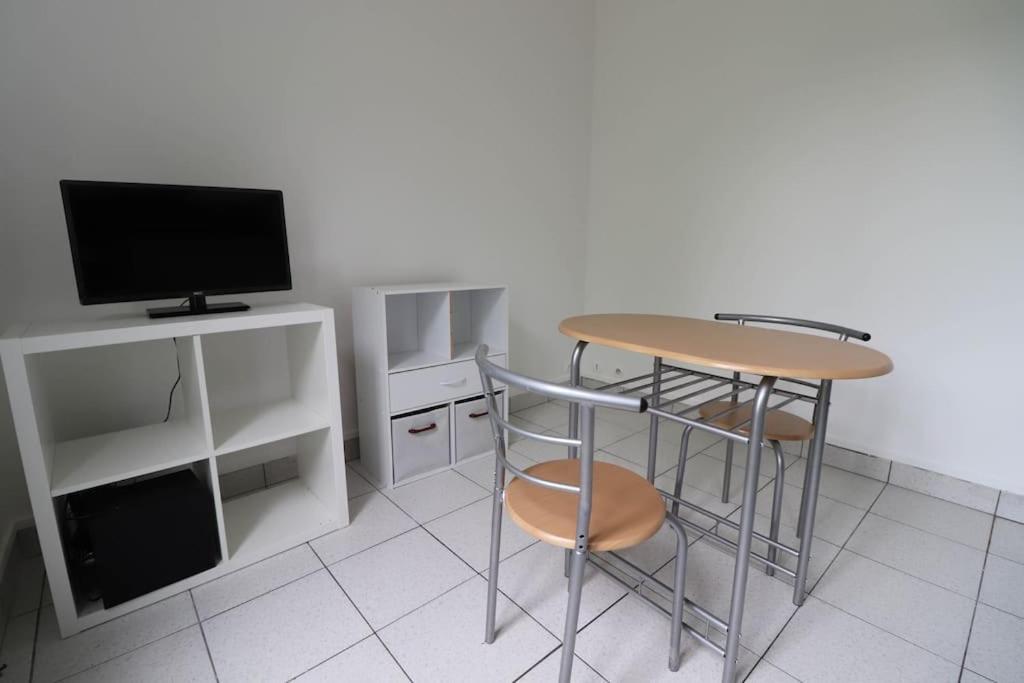 Montrouge 1 Bedroom Flat 30M2 - Экстерьер фото